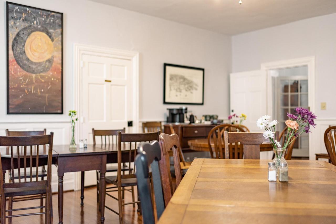 Meadows Inn New Bern Extérieur photo